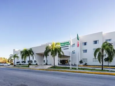 Wyndham Garden Playa Del Carmen Hotel