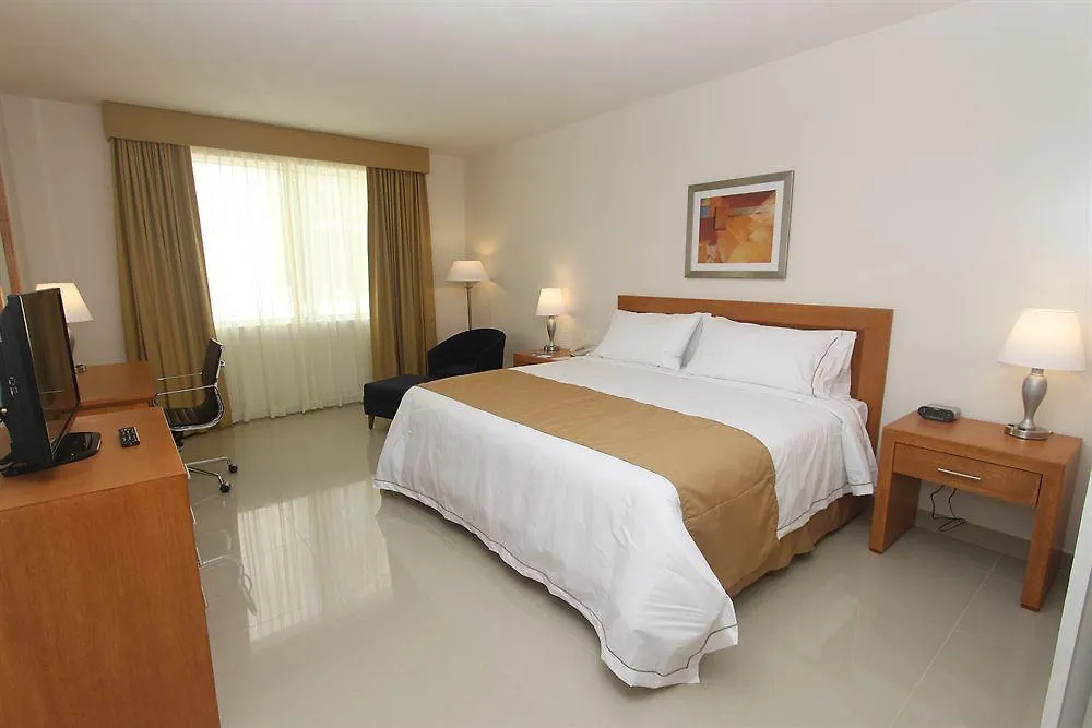 Wyndham Garden Playa Del Carmen Hotel