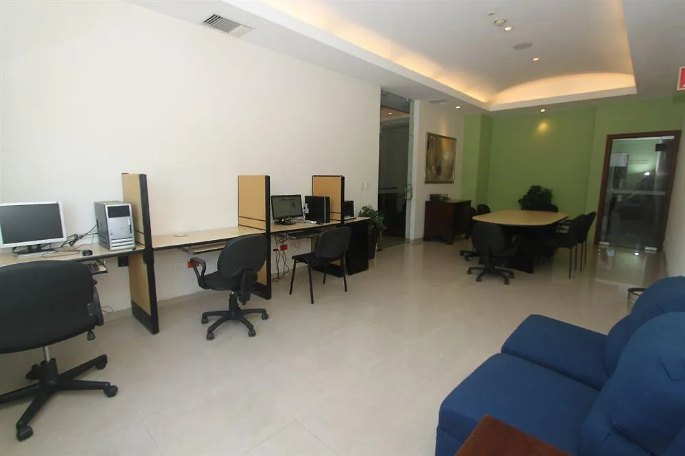 Wyndham Garden Playa Del Carmen Hotel