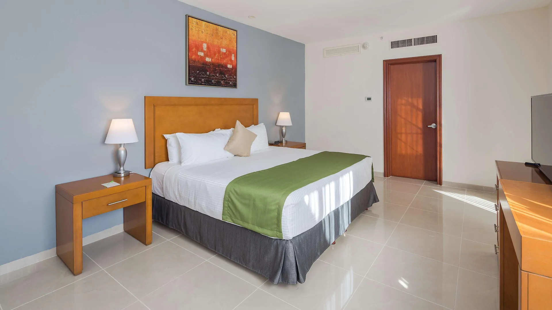 Wyndham Garden Playa Del Carmen Hotel