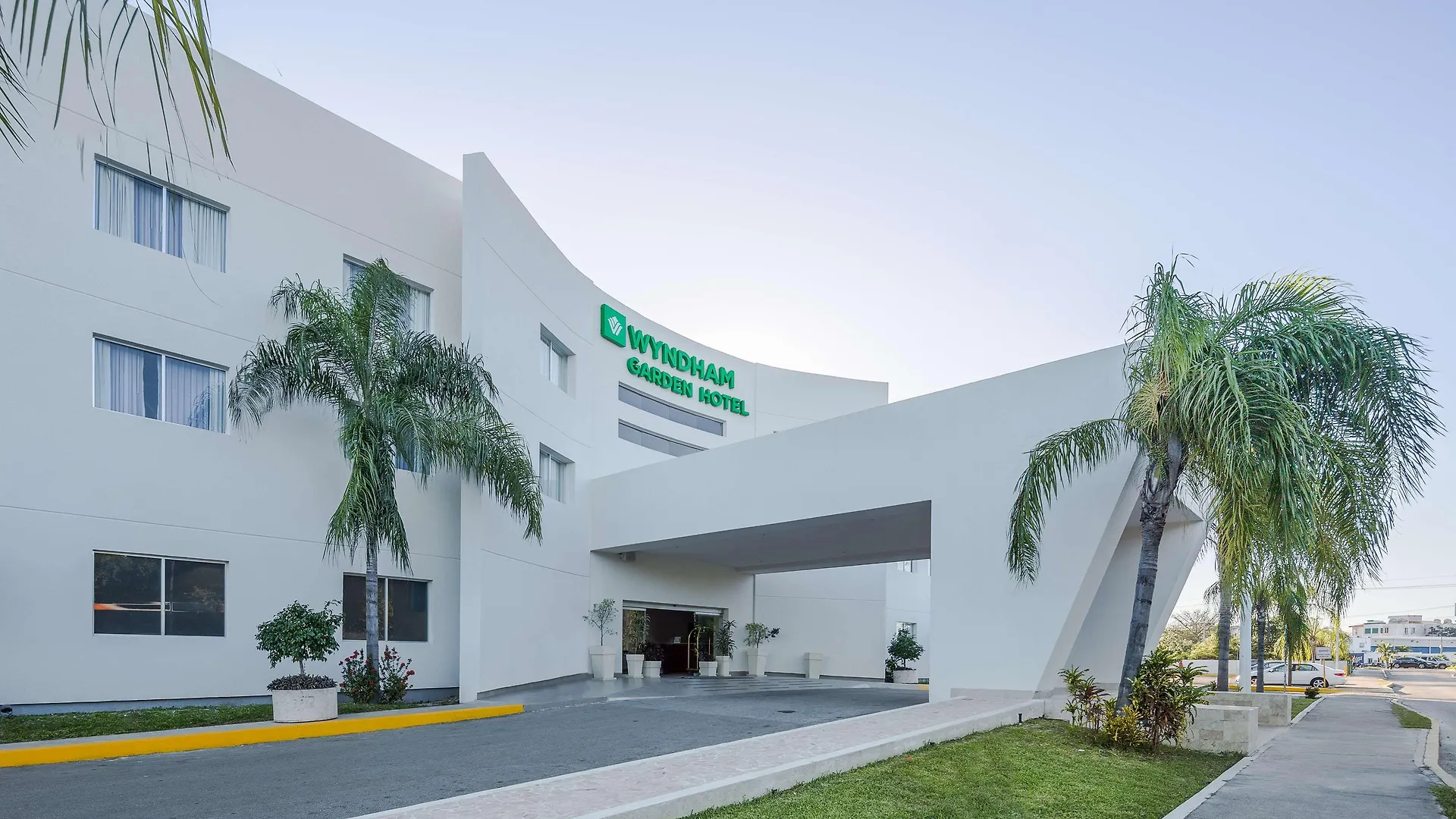 Wyndham Garden Playa Del Carmen Hotel
