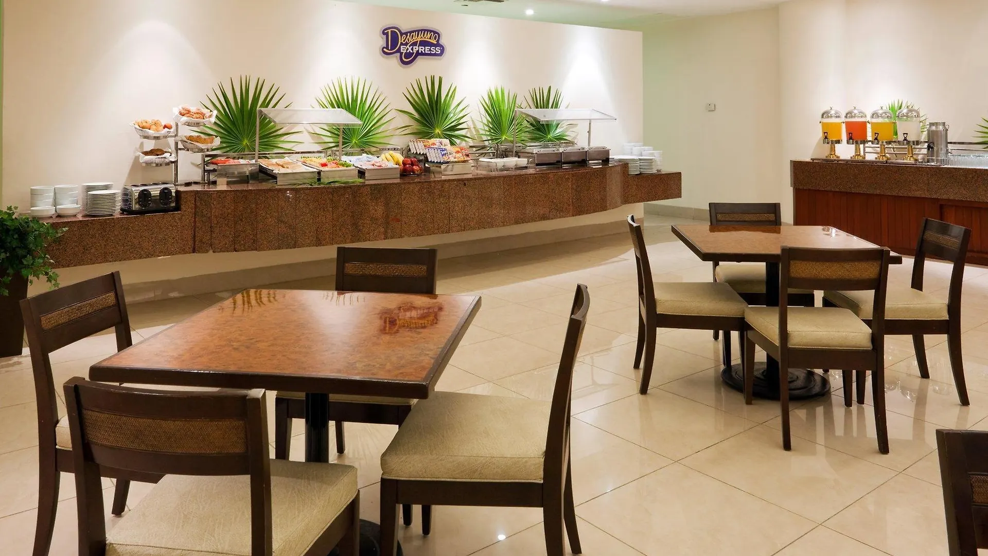 *****  Wyndham Garden Playa Del Carmen Hotel Mexico