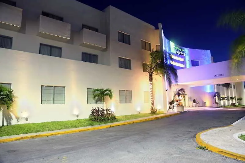 Wyndham Garden Playa Del Carmen Hotel