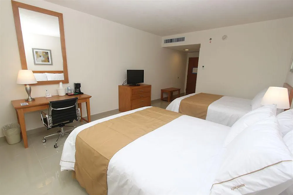 Wyndham Garden Playa Del Carmen Hotel 5*,