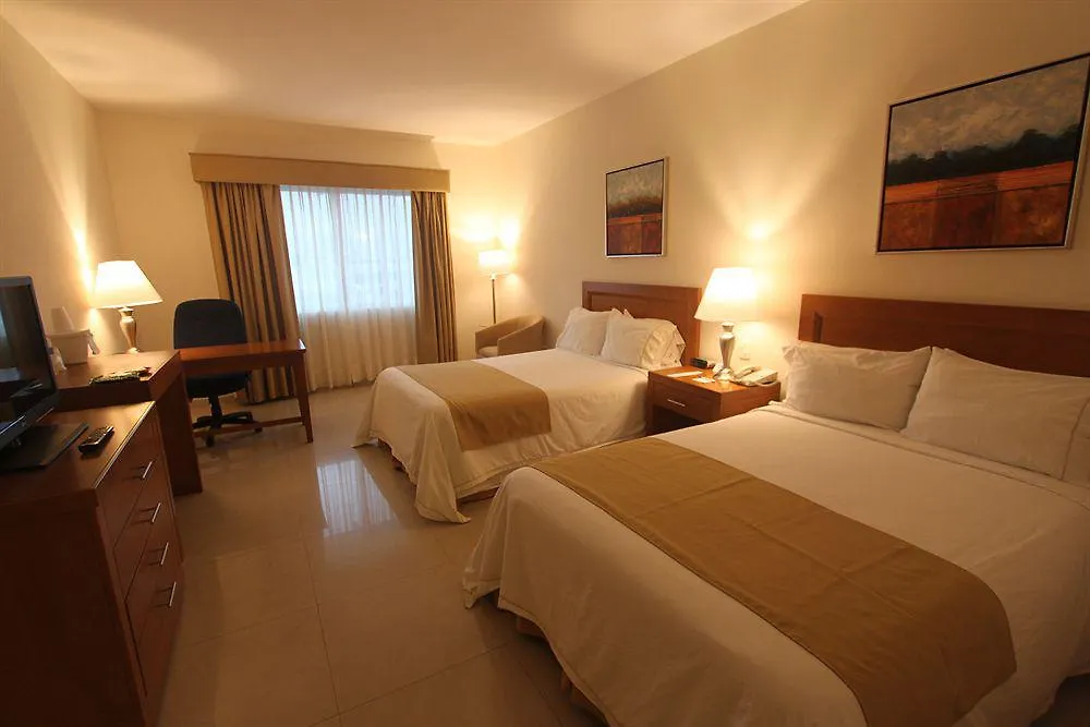 Wyndham Garden Playa Del Carmen Hotel